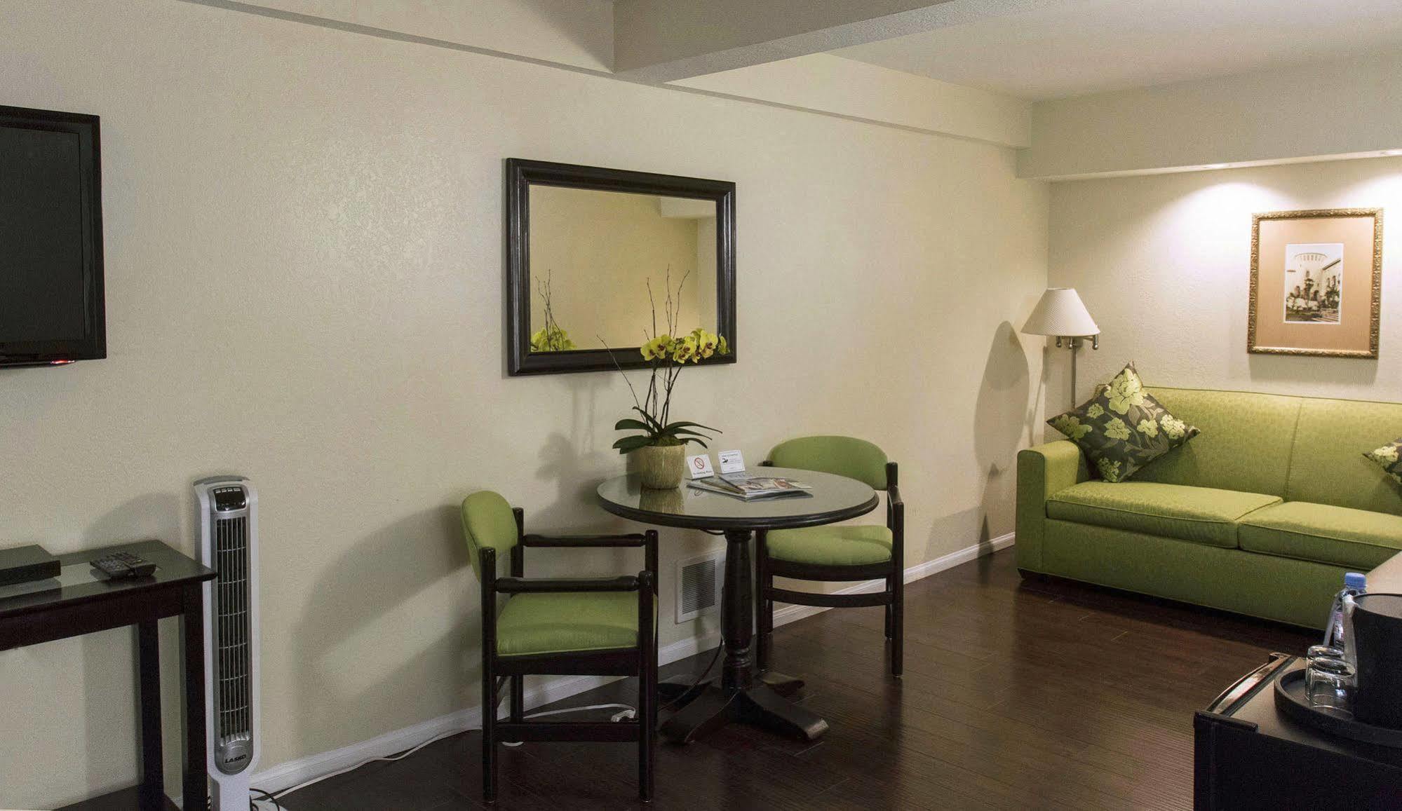 Coast Village Motel Santa Barbara